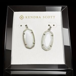 New Kendra Scott Elle Gold Drop Earrings In White Pearl Rhodium